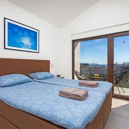 Ogradina Near Pula With Sea View For 5 Persons Only 3 Km From The Villa *