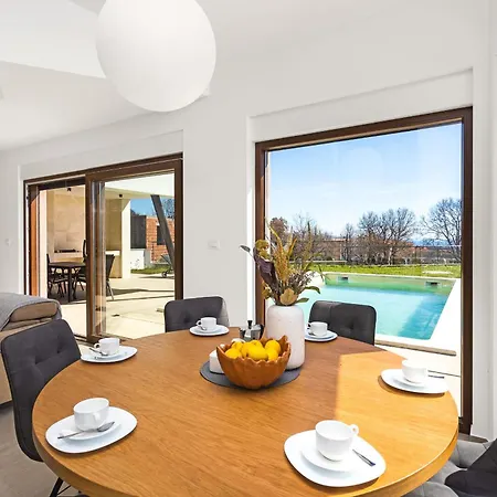 Ogradina Near Pula With Sea View For 5 Persons Only 3 Km From The Krnica